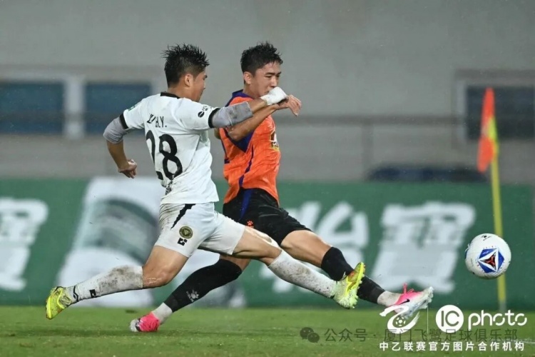 十人厦门飞鹭客场0-1温州，三连胜遭大雨中断