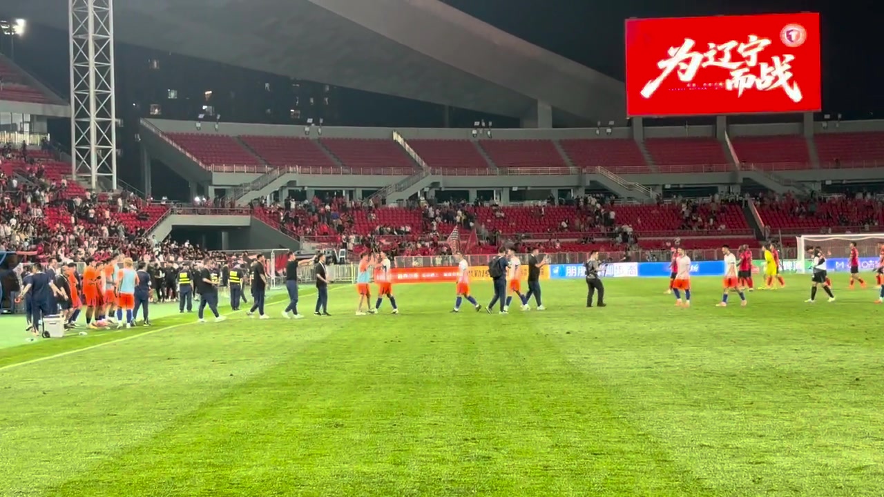 泽卡2射1传独造三球 泰山客场5-1大胜铁人