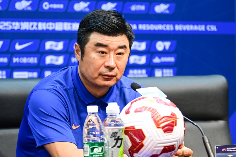 韩鹏宿茂臻离任泰山教练组：忍耐与付不出成绩，临危受命一年终告别