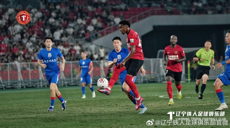 热菲尼奥双响邦本宜裕点射 辽宁铁人3-1上海申花