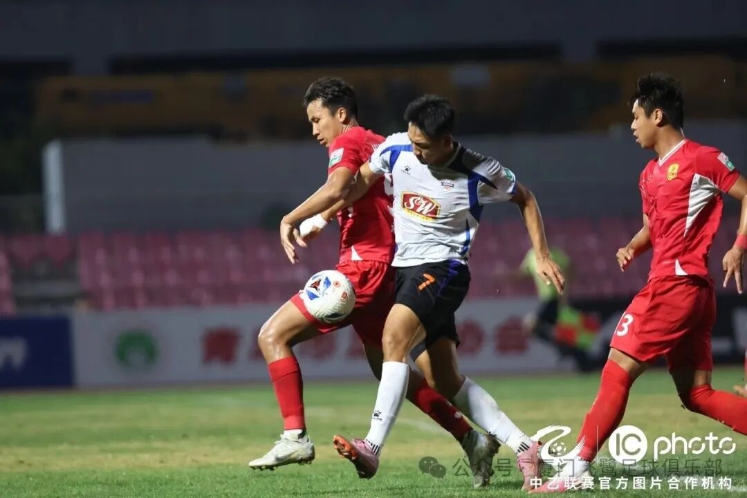 两连败！中乙联赛决赛阶段第二十三轮 厦门飞鹭客场0-1青岛红狮