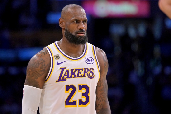 MacMahon:41岁詹姆斯仍具全明星水准 老将底薪堪称历史第一超值 MacMahon:41岁詹姆斯仍具全明星水准 老将底薪堪称历史第一超值
